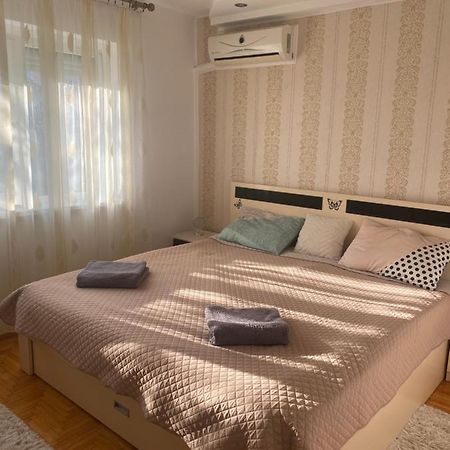 Apartament Regim Hotelier ออราแด ภายนอก รูปภาพ